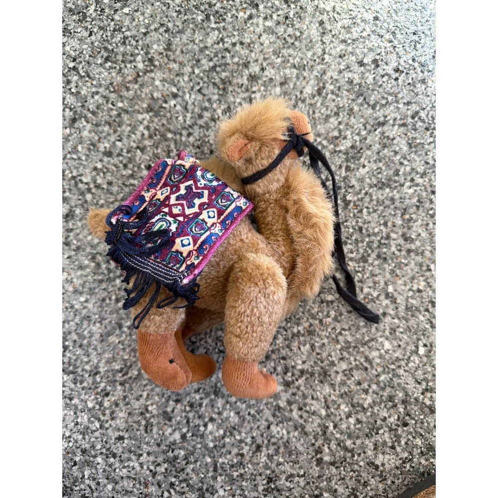 Ty Beanie Buddies Lawrence the Camel Plush Tan Brown Decorative Saddle 9331 2000